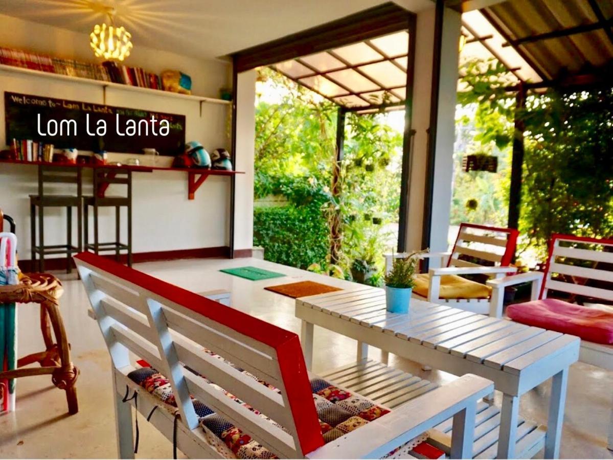 Hotel Lom La Lanta Ko Lanta Exterior foto