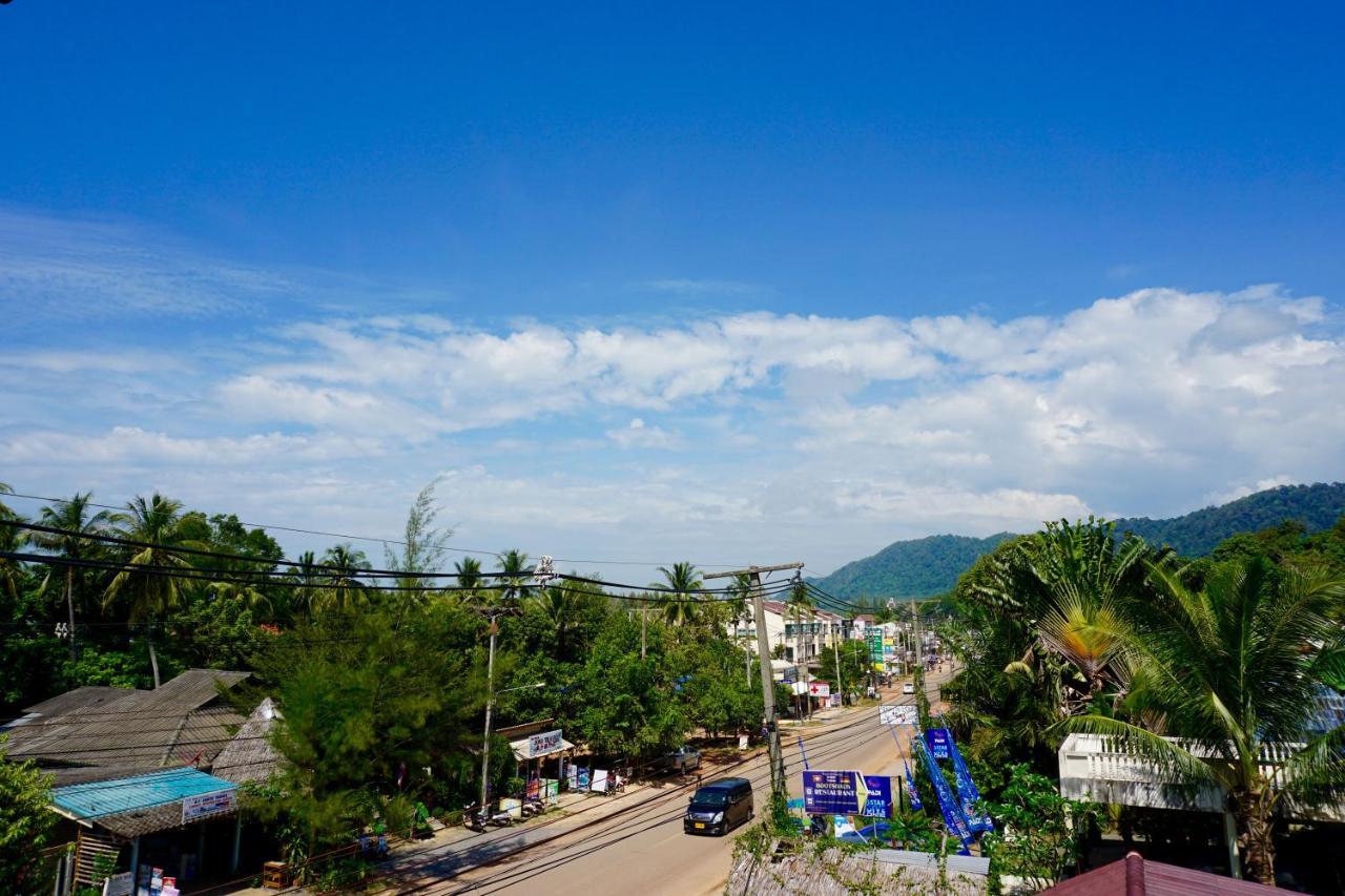 Hotel Lom La Lanta Ko Lanta Exterior foto